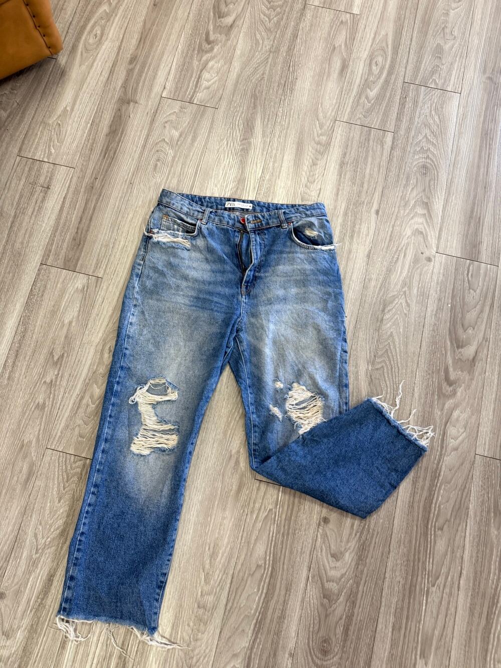 Zara Ripped Jeans